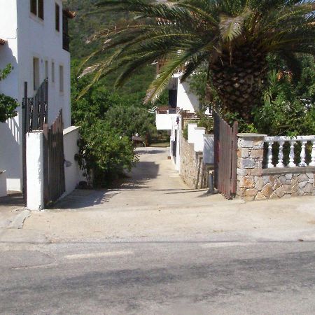 To Ktima Tis Matinas Hotell Stafylos Eksteriør bilde